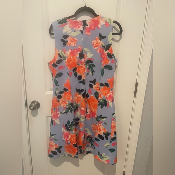 Vince Camuto Blue and Orange Floral Midi Dress - Picture 5 of 5